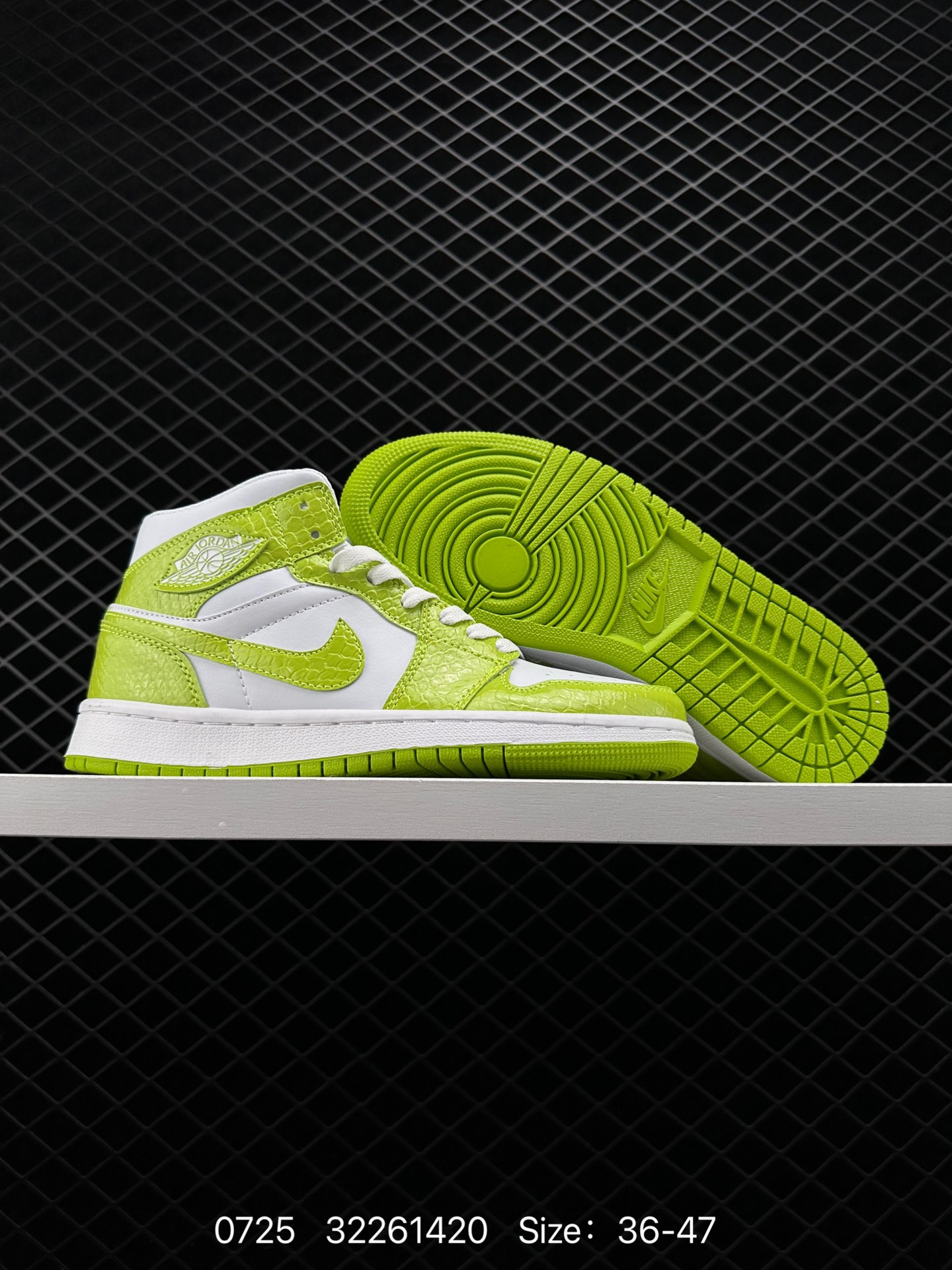 Air Jordan 1 High Zoom R2T